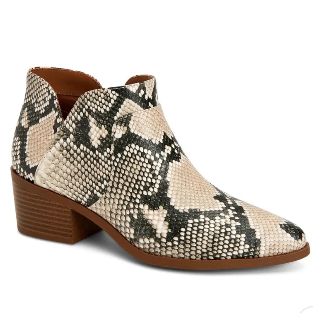 Style & Co. snakeskin booties New - Picture 1 of 4